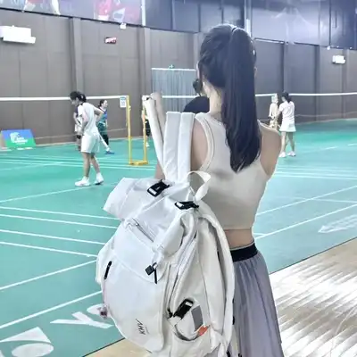 万民建